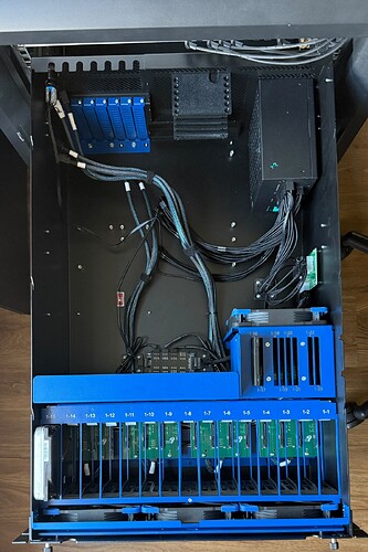 HL15_Beast_Inside